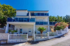 Three-Bedroom Apartment in Crikvenica VII